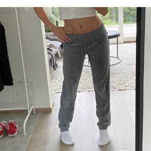 mjukisbyxor - köpte från cubus, jättefin kvalitet 💛