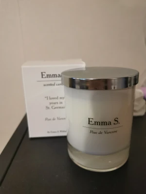 Ljus - Ljus från Emma S. Rue de varenne. Endast öppnad. Köpt för 349. 