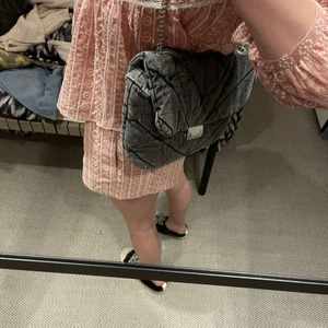 Zara väska  - Super fin väska från zara, nyskick!