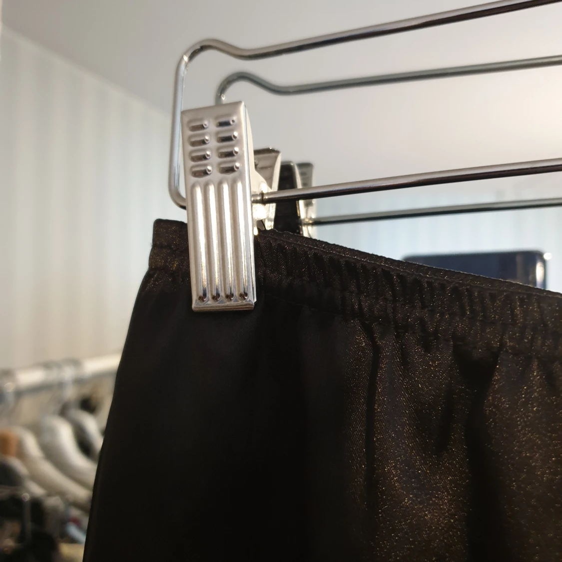 Satin kjol från Missguided  - 91