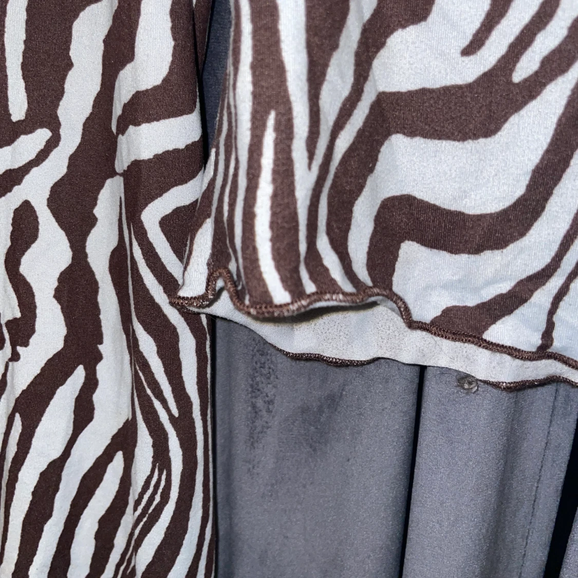 Zebrarandig tröja strl M - 91