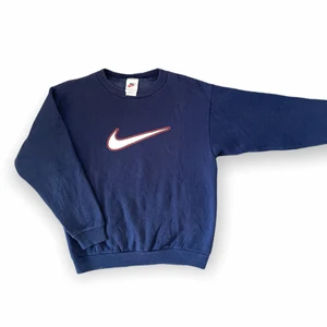 Nike Vintage Sweatshirt  - Skick 8/10.                                                                           Barnstorlek L men passar som S