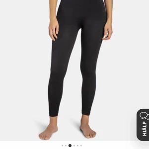 Ribbed Träningstights  - Superfina ribbade träningstights från Stadium💕 Endast tetstade då jag beställde fel storlek. Strl: S Nypris: 499:-