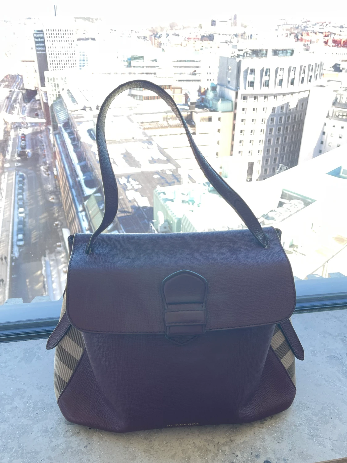 Burburry burgundy purse  - 90