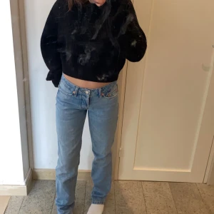 ”Icon” jeans Lager 157  - Lågmidjade jeans ifrån Lager 157 i modellen ”Icon”. Använda ca 3 ggr och i jätte bra skick (ser lite skrynkliga ut på bilderna dock).