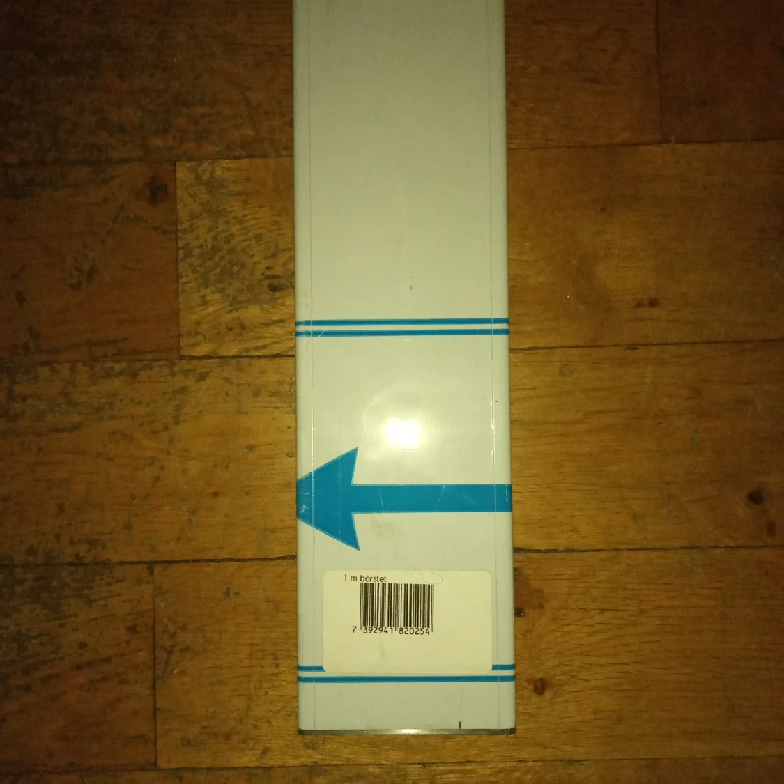 Metallist silverfärgad Börstet 1 meter lång och 8 cm bred . - 91
