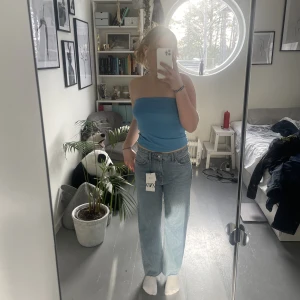 Jeans✨ - Nya baggy jeans från Zara med lappen kvar✨Säljer då jag tvärr inte får användning för dem😊Jag är 163👌🏻