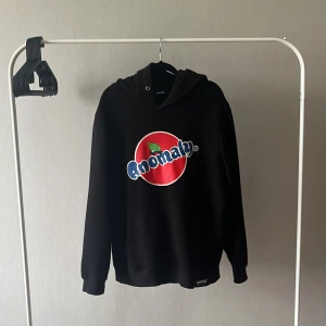Anomaly Hoodie  - Använder inte längre, tröjan är i nyskick utan några skador.