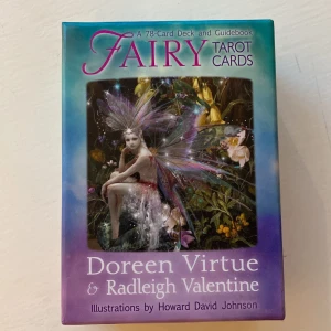 Fairy tarot - Helt nyköpt tarotlek, aldrig använd. Frakt får man själv stå för🧚🏻‍♀️
