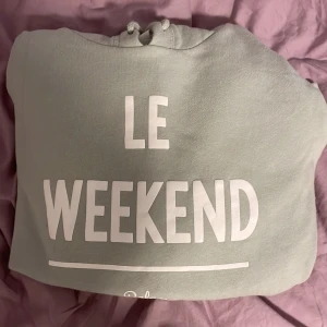 Hoodie - Ljusgrön hoodie, oversized.  Jätteskön och jättefin färg!