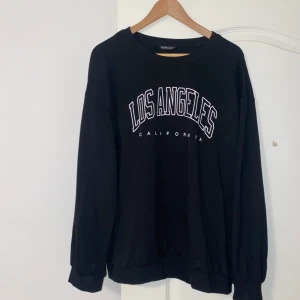 Jumper  - Jumper köpt här på Plick. 