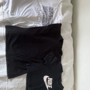 3 tröjor - Säljer tre fina tröjor mer gjorda för gymnastik/idrott väldigt sköna 