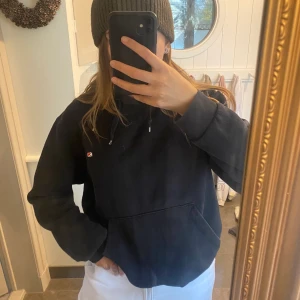 Hov1 hoodie - Svart hov1 hoodie i strl S🫶🏻💕