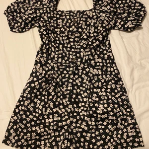 Romper - En super fin romper! ord pris 299❤️ har bara använts 1 gång!!