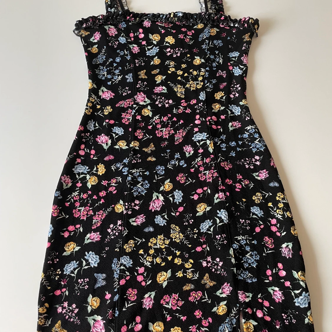 Superfin sommarklänning i strl M