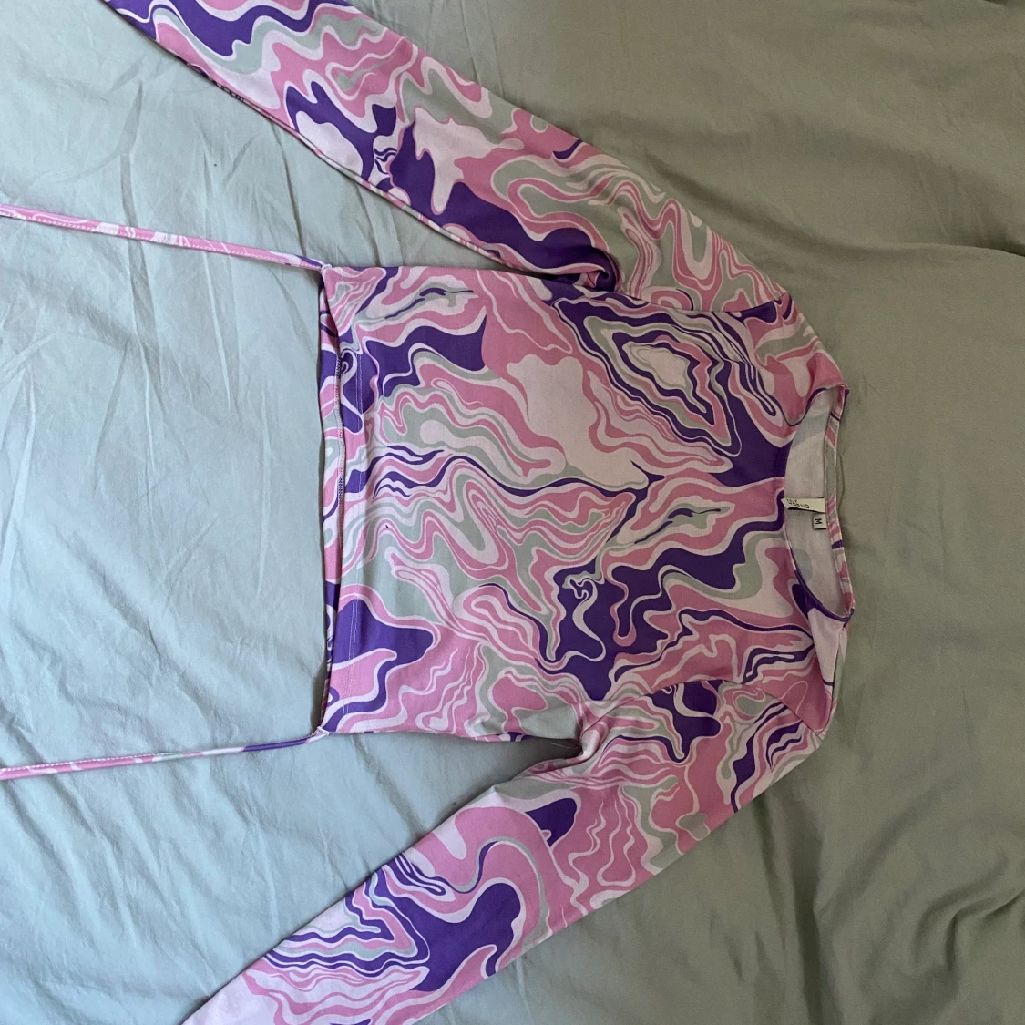 Mönstrad topp från Nelly - 90