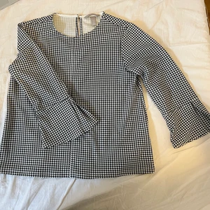 blus tröja storlek S - H&M  Storlek S