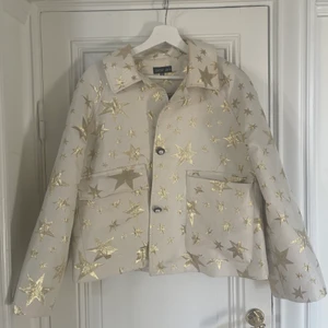 Sister Jane jacka  - Nypris: 2000 Skick: Som ny  Storlek: M