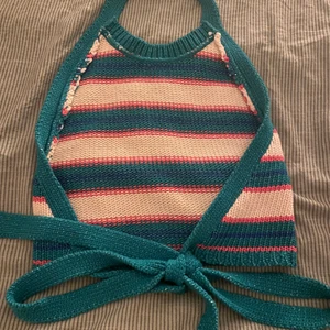 Topp - Stickad topp från zara, aldrig använt den.