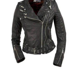 Jofama by Kenza skinnjacka - Storlek 34 Säljes pga att den är för liten för mig, knappt använd ca 1-2 gg