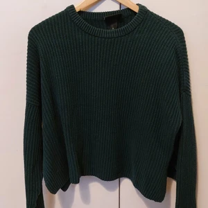 Monki tröja - Mörkgrön tröja i märket Monki