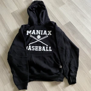 Russell vintage hoodie  - Säljer denna sällsyntas vintage  hoodie  från rusell. Fint skick inga hål alls eller defekter.