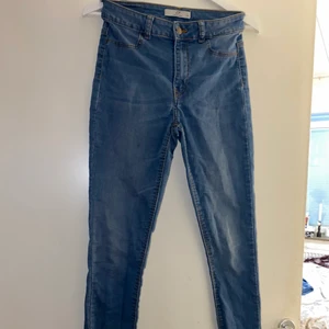 Skinny jeans  - Fint skick, storlek S