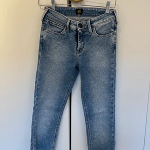 Lee jeans - Använda någon gång, bra skick!