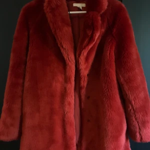Pälsjacka - Pälsjacka, från HM Storlek S men funkar som XS, S och M