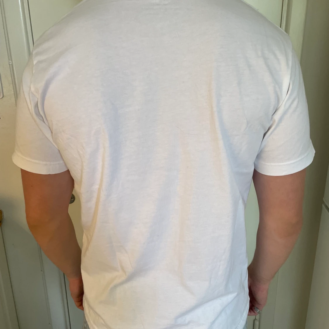 Vit T-shirt med tryck - 90