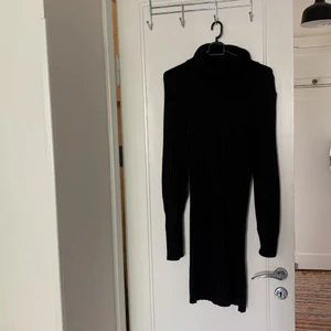 Klänning - Skön klänning, endast testad!