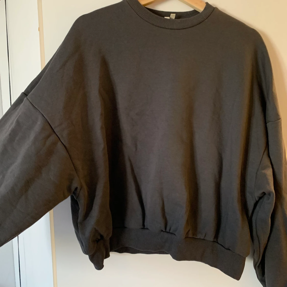 Grön och grå sweatshirt  - 90