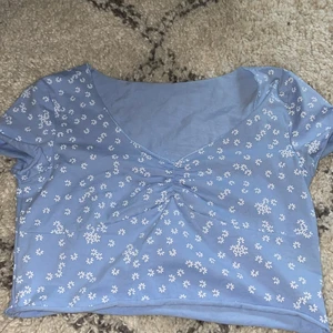 Shein storlek xs - Den e stor i storleken passar som s aldrig andvänd fin blå färg