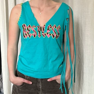 y2k topp killah - märke: killah från miss sixty. storlek: passar S och M. möts upp i stockholm eller fraktar. plagget finns kvar 🤍