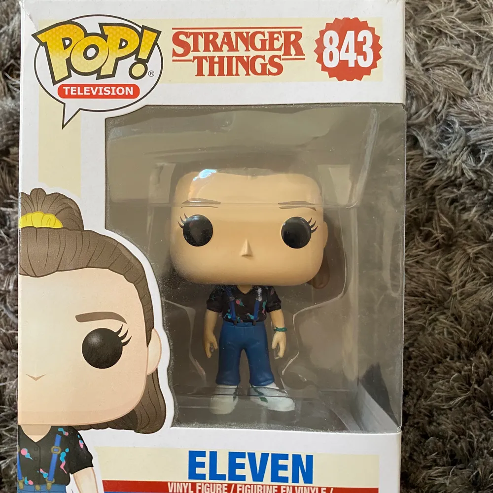 Eleven och Eleven with eggos från serien Stranger Things! 200kr st eller 350kr för båda! Gratis frakt <3. Övrigt.