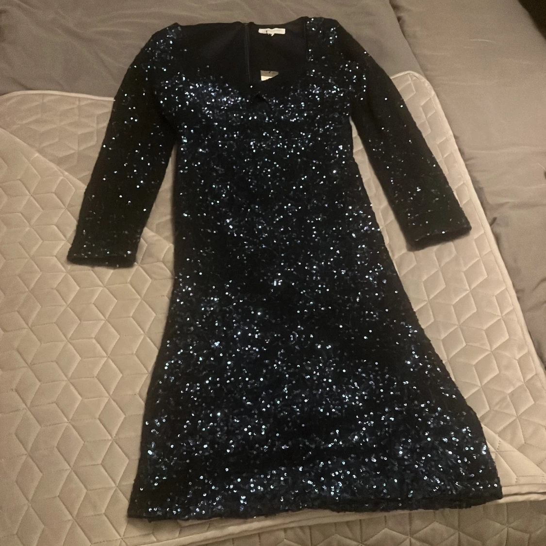 Blå paljettklännig st M-S