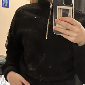 Tröja - Supermysig teddy-tröja från ginatricot☺️Säljes pga kommer inte till användning. Så mysig tröja.