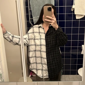 Rutig flanellskjorta - Rutig och halvfärgad flanellskjorta från Monki, oversized 😇