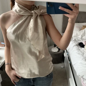 Topp!! - Säljer denna så fina topp från märket Morgan! 