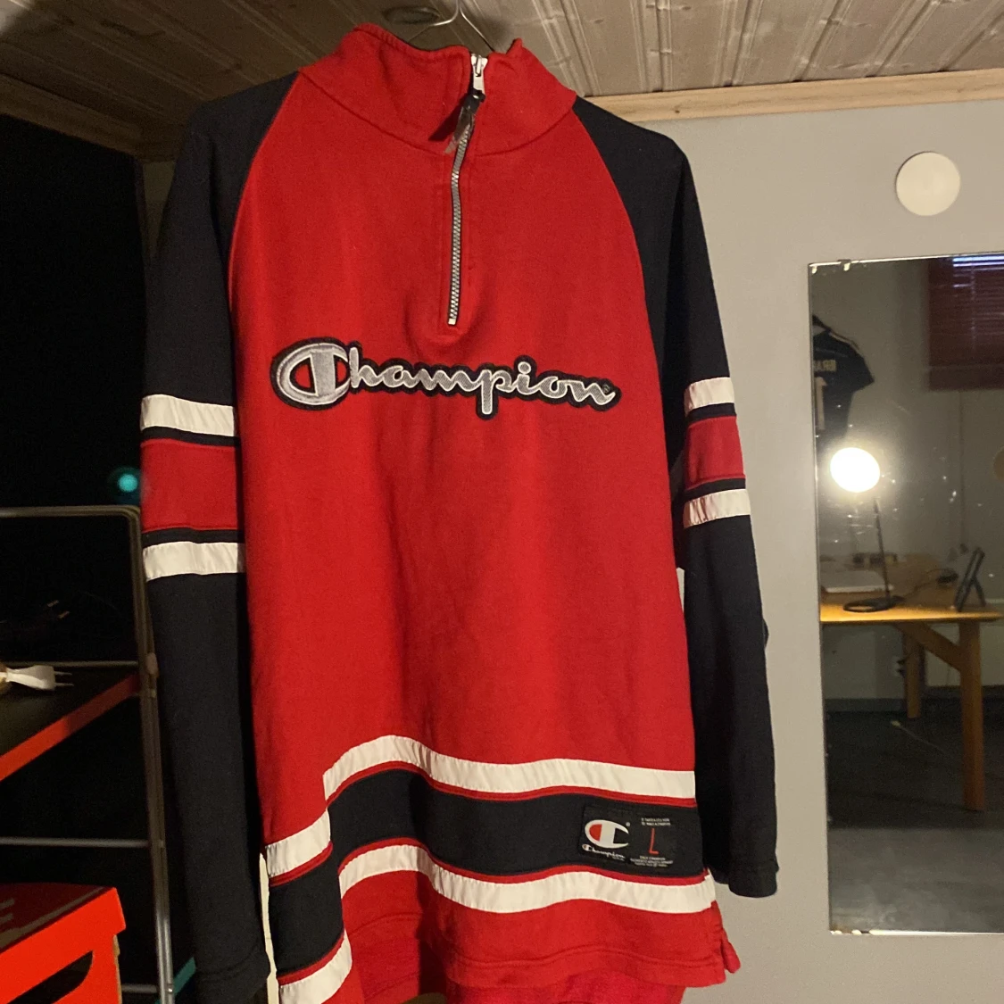 Retro champion sweatshirt