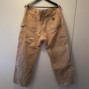 Carhartt Pants - Vintage Carhartt byxor, känns som W32/L34, riktigt feta o riktigt baggy.