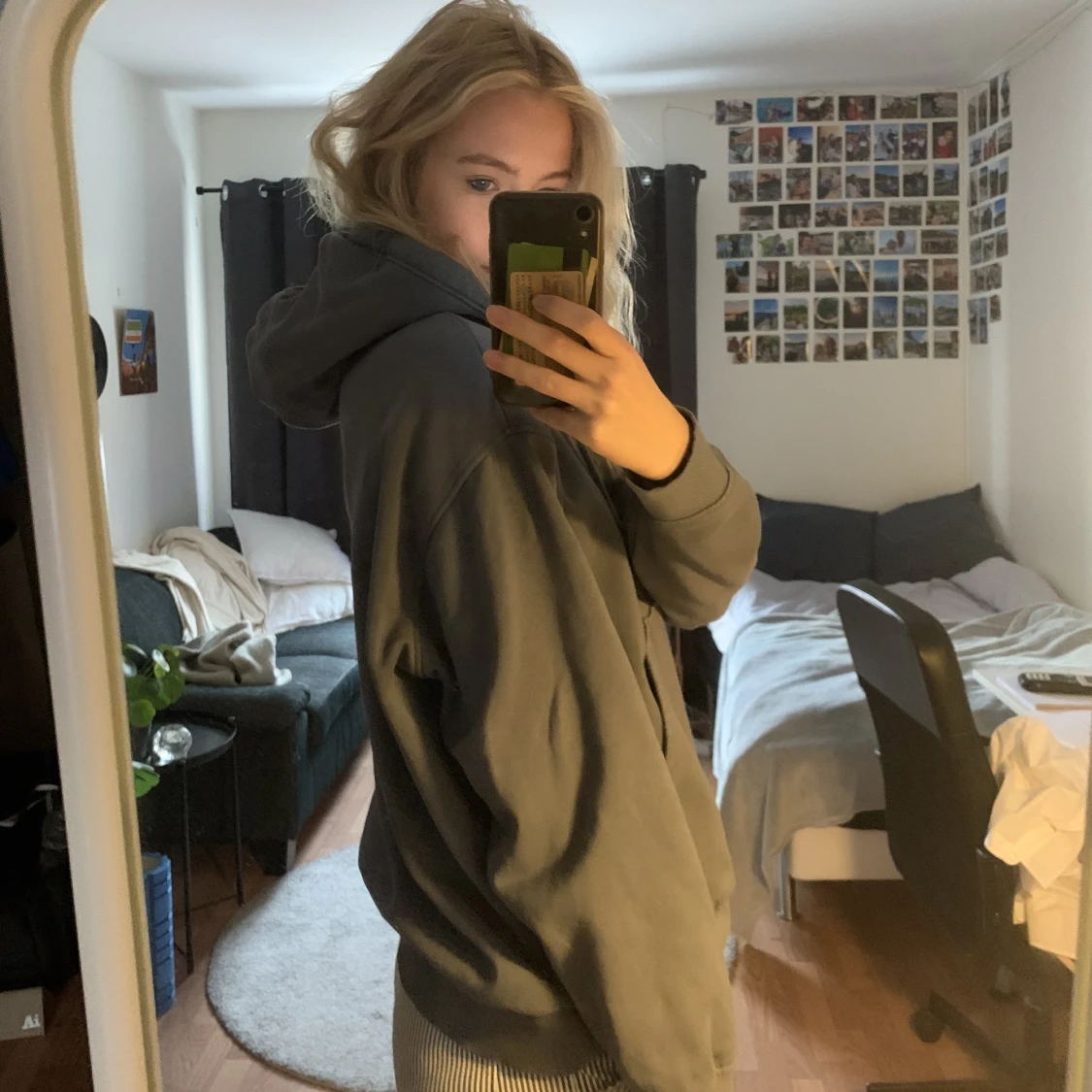 Blå/grå hoodie