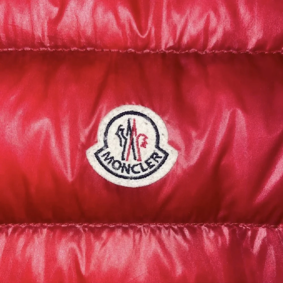 Moncler väst  - 90