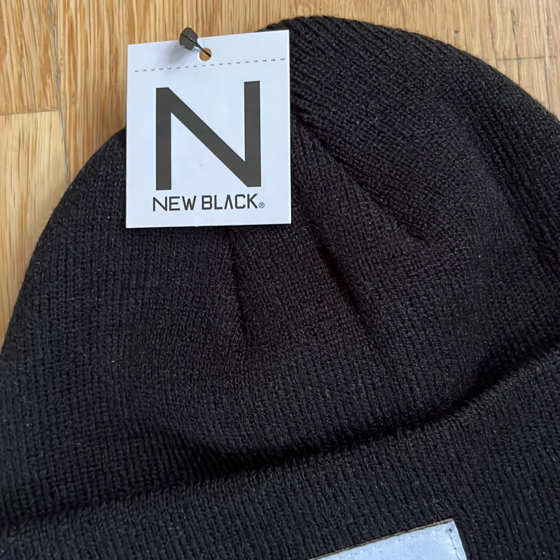 New black mössa - 90