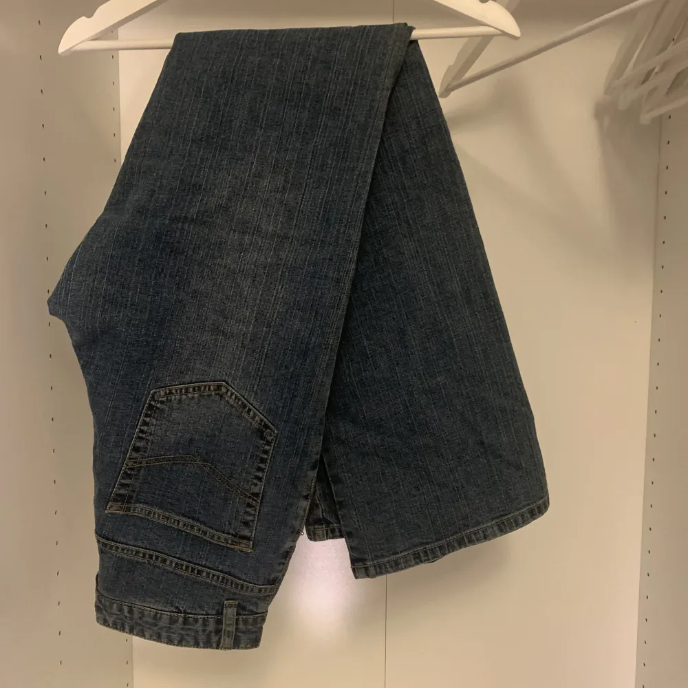 Långa bootcut jeans från StreetOne. Helt oanvända. Jeans & Byxor.