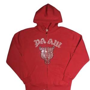Tryck inte på köp nu, säljer nu denna utsålda Paaw hoodie i storlek S, några stenar har lossnat men inget som man direkt tänker på