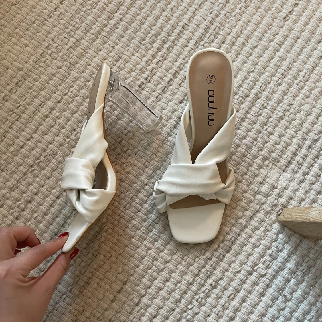 Vita klackskor  - 90