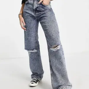 Jeans använda få gånger Strl 36, dam Inköpta för 399kr, säljer för 169kr Är 163 och de är lite för långa för mig