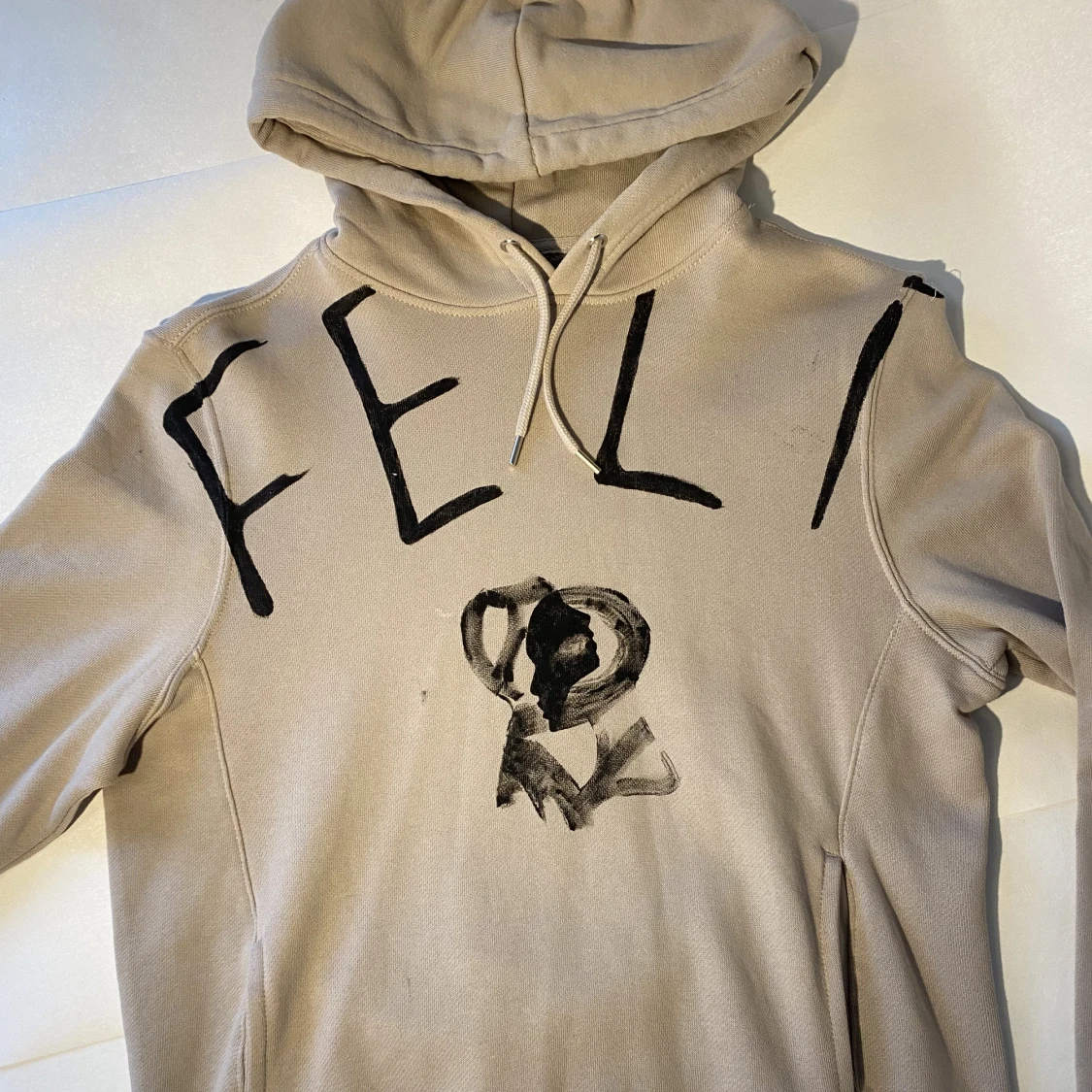 Handmålad tröja av Aleksio Feli - 90