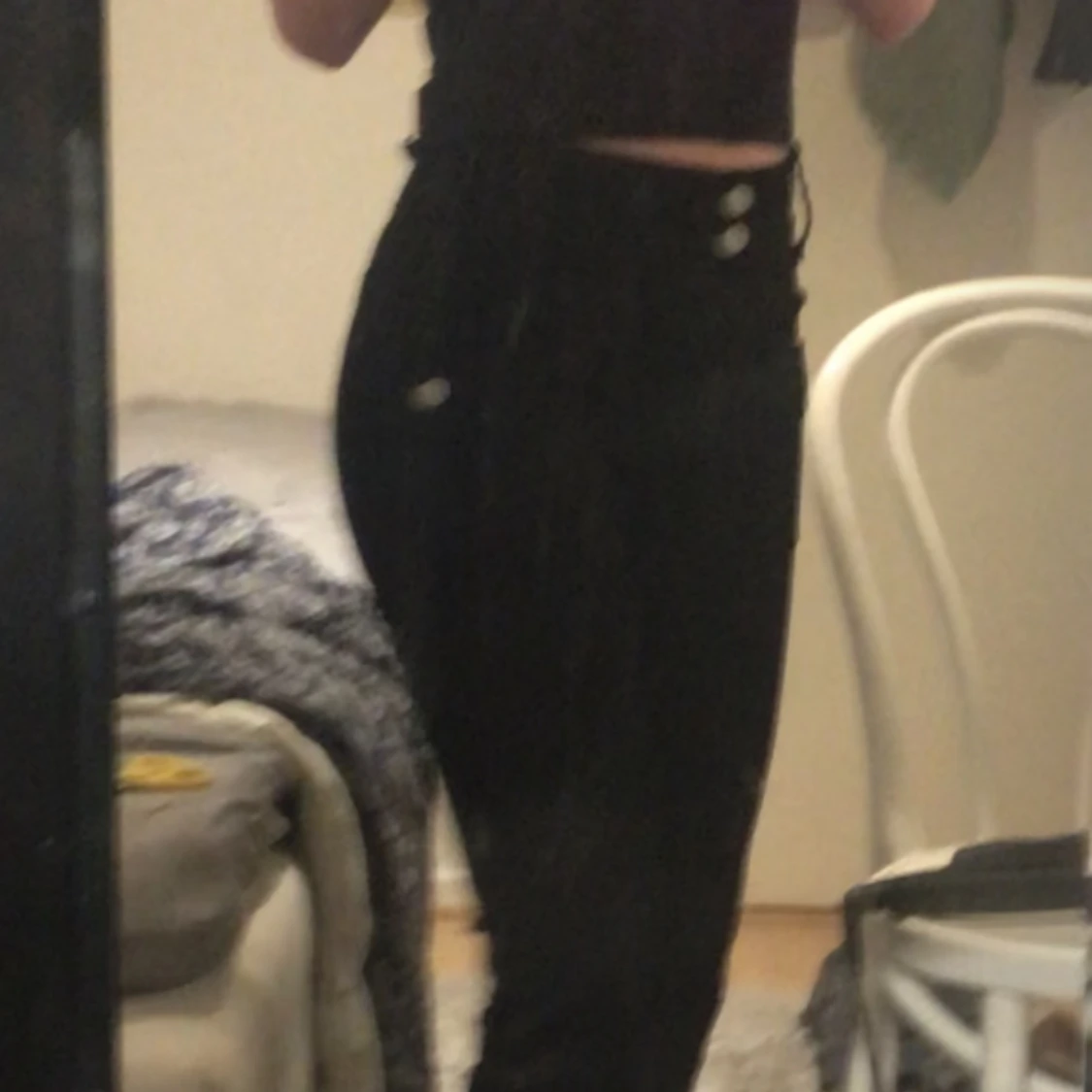 Lågmidjade byxor med detaljer  - 91